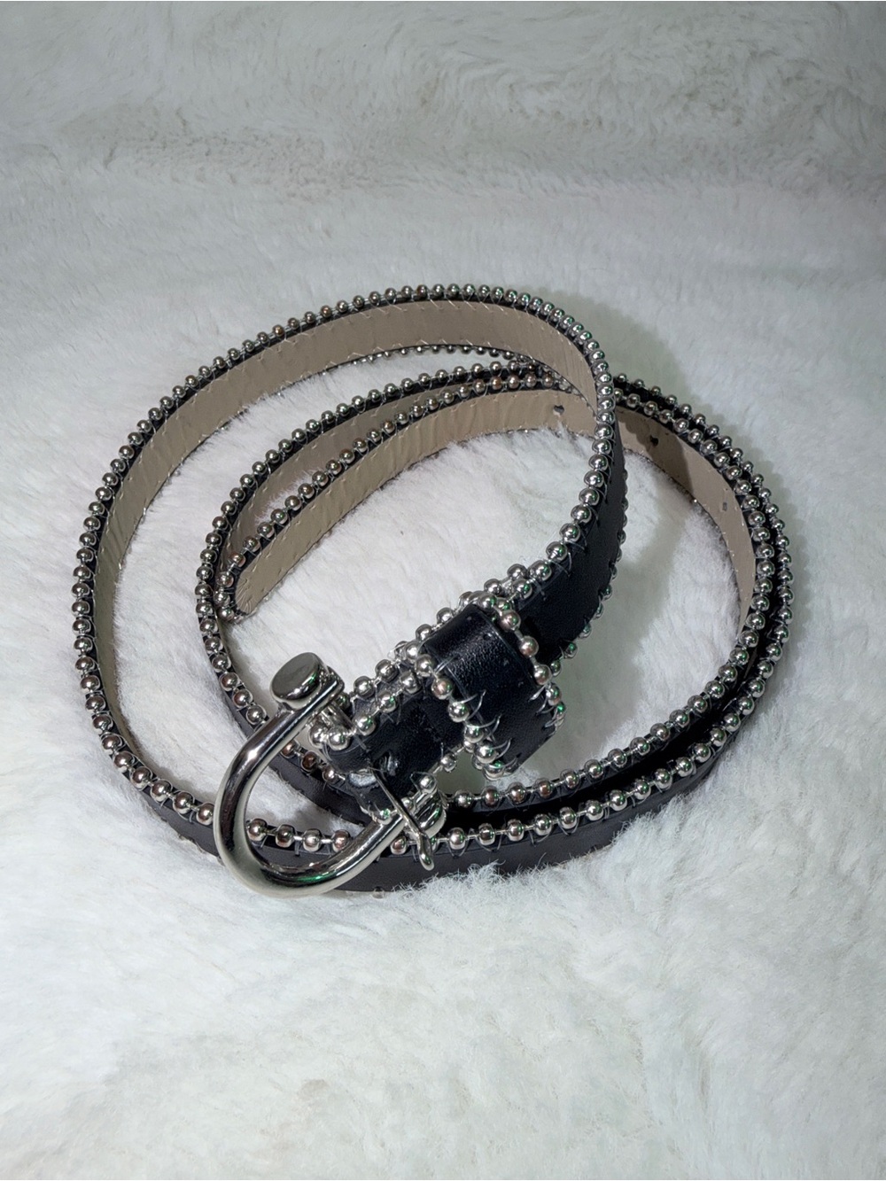 Women’s Black Beaded Accent Heavy Weight Belt - Stylish Silver Buckle 🌎